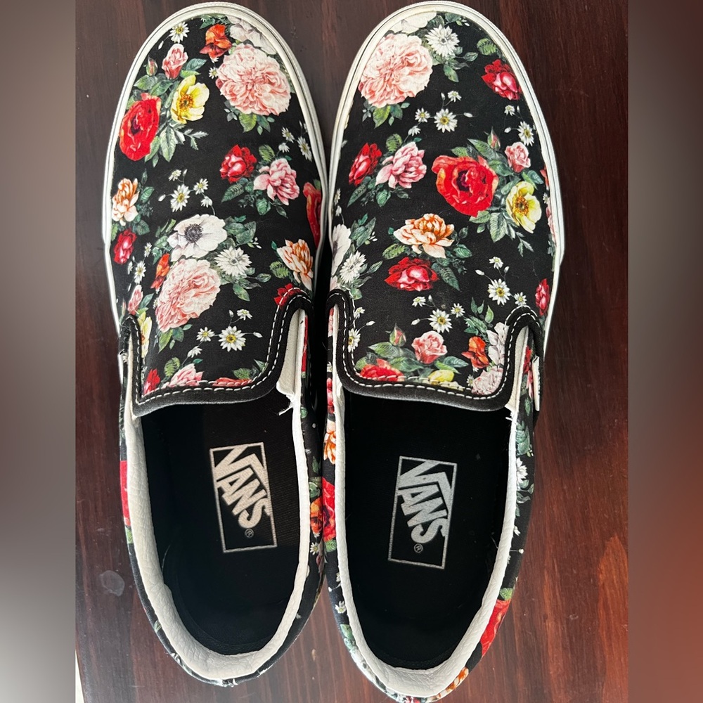 Women’s Floral Vans Slip-On